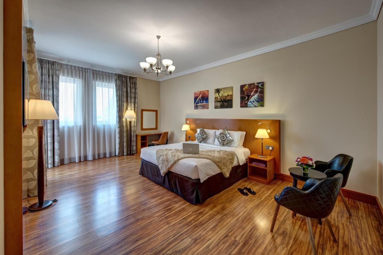 J5 Villas Holiday Homes Barsha Gardens Ντουμπάι Εξωτερικό φωτογραφία